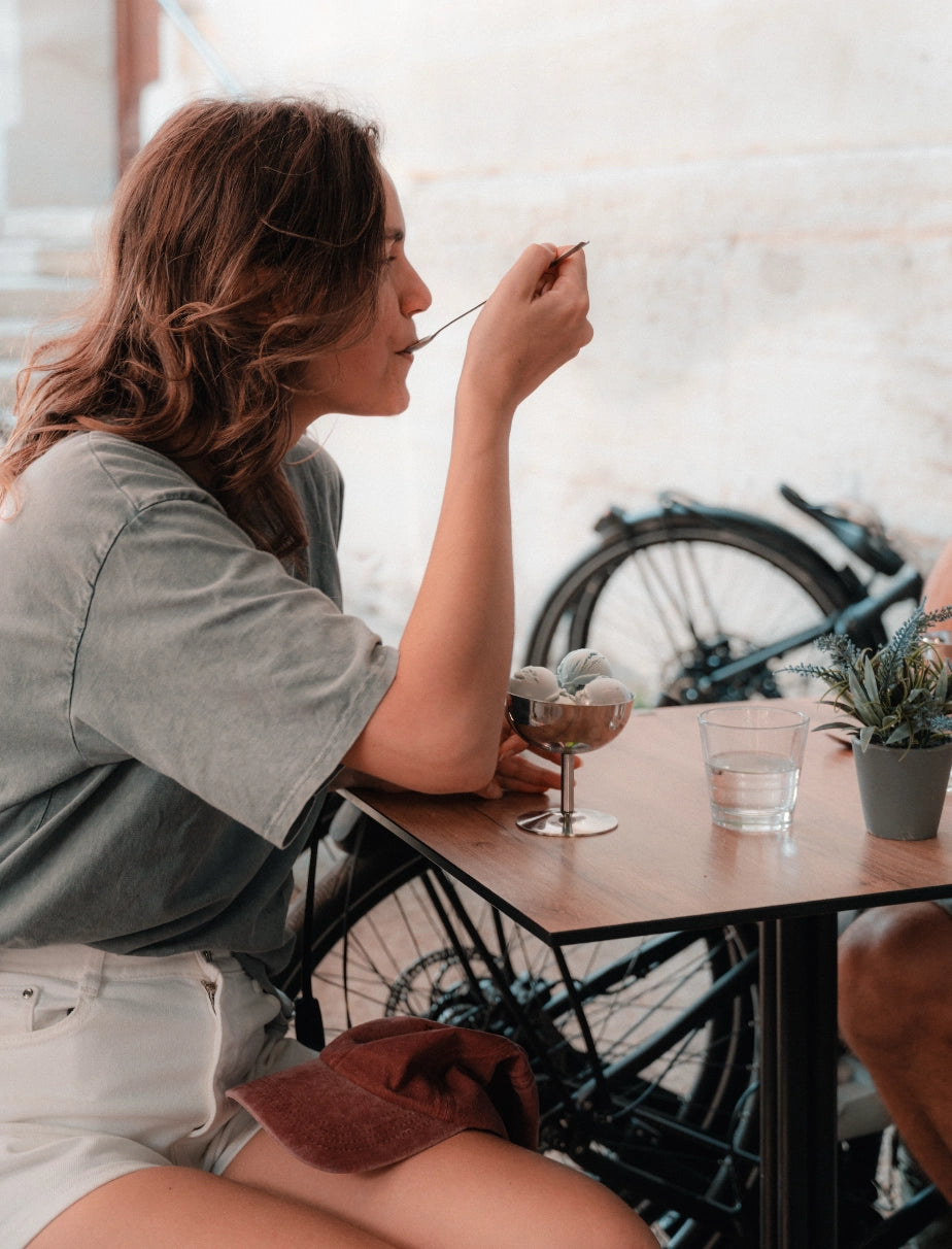 Le Bastille électrique plié en terrasse reste dans votre champ de vision.