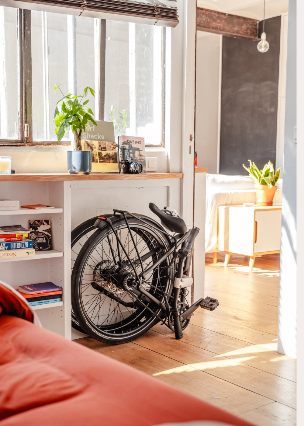 Le Bastille électrique plié dans un appartement.